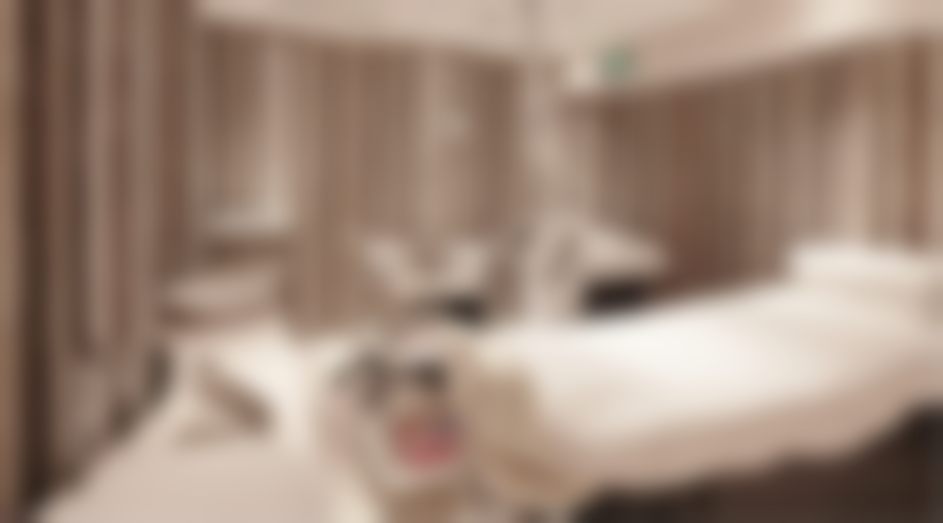 【卢宏医生荣誉资质】