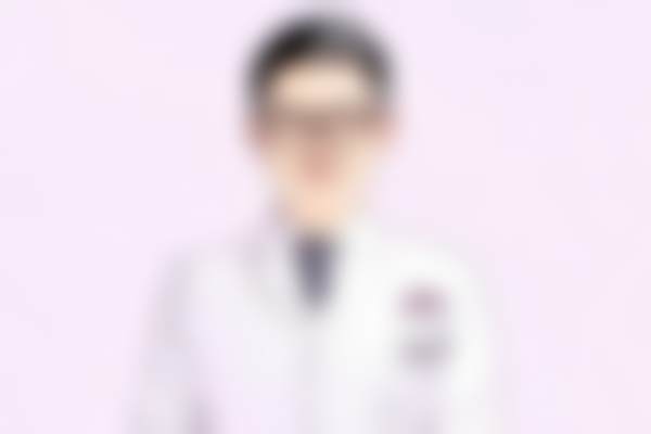 医院优势:正规资质与环境体验
