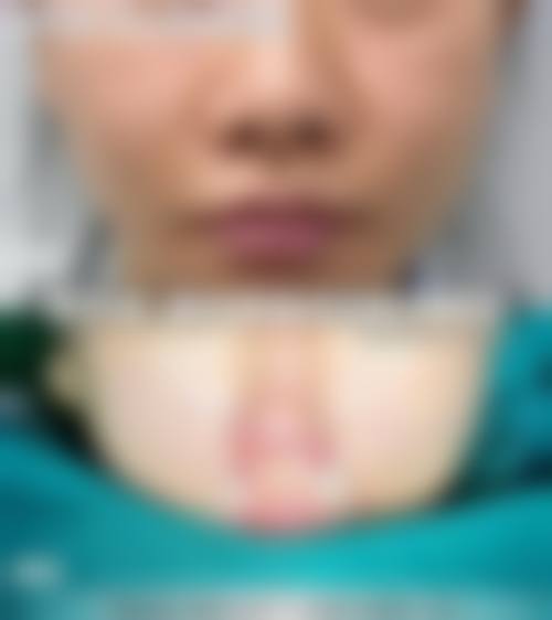 医生资质介绍:具有影响力认证与学术成就