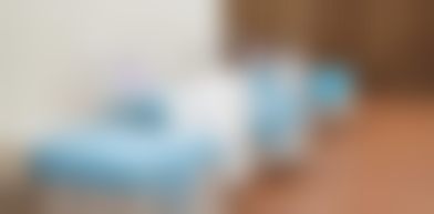 医生资质介绍:闫伦医生的专精背景解析